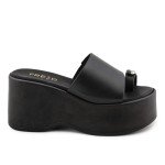 Μαύρες ψηλές πλατφόρμες Fred με toe ring