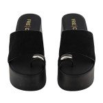 Μαύρες σουεντ ψηλές πλατφόρμες Fred με toe ring