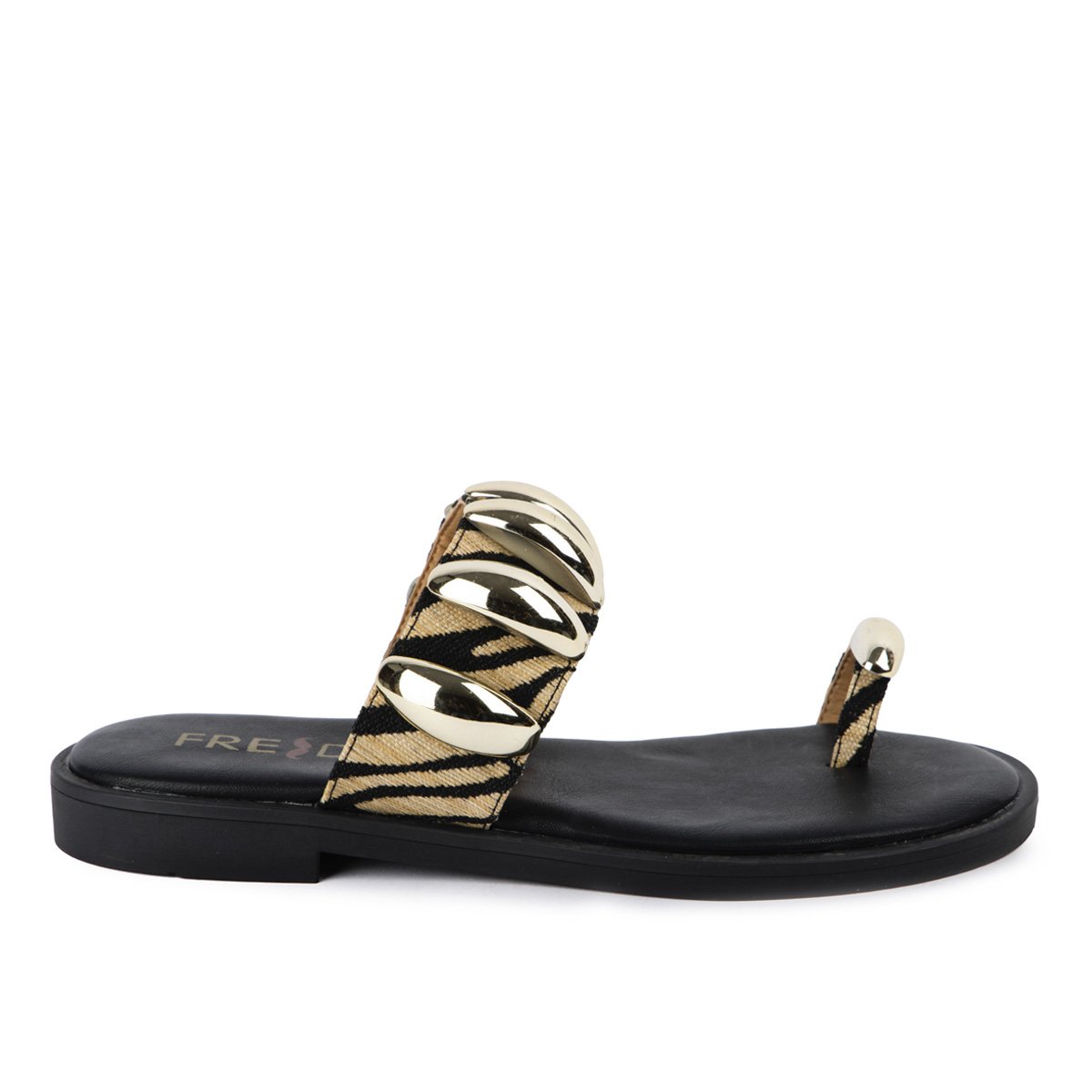 Σανδάλια Fred με μεταλλικές λεπτομέρειες και toe ring  σε ιδιαίτερο μοτίβο, ταμπα