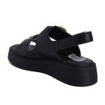 Fred δερμάτινα flatforms με μεταλλικές αγκράφες, μαύρο