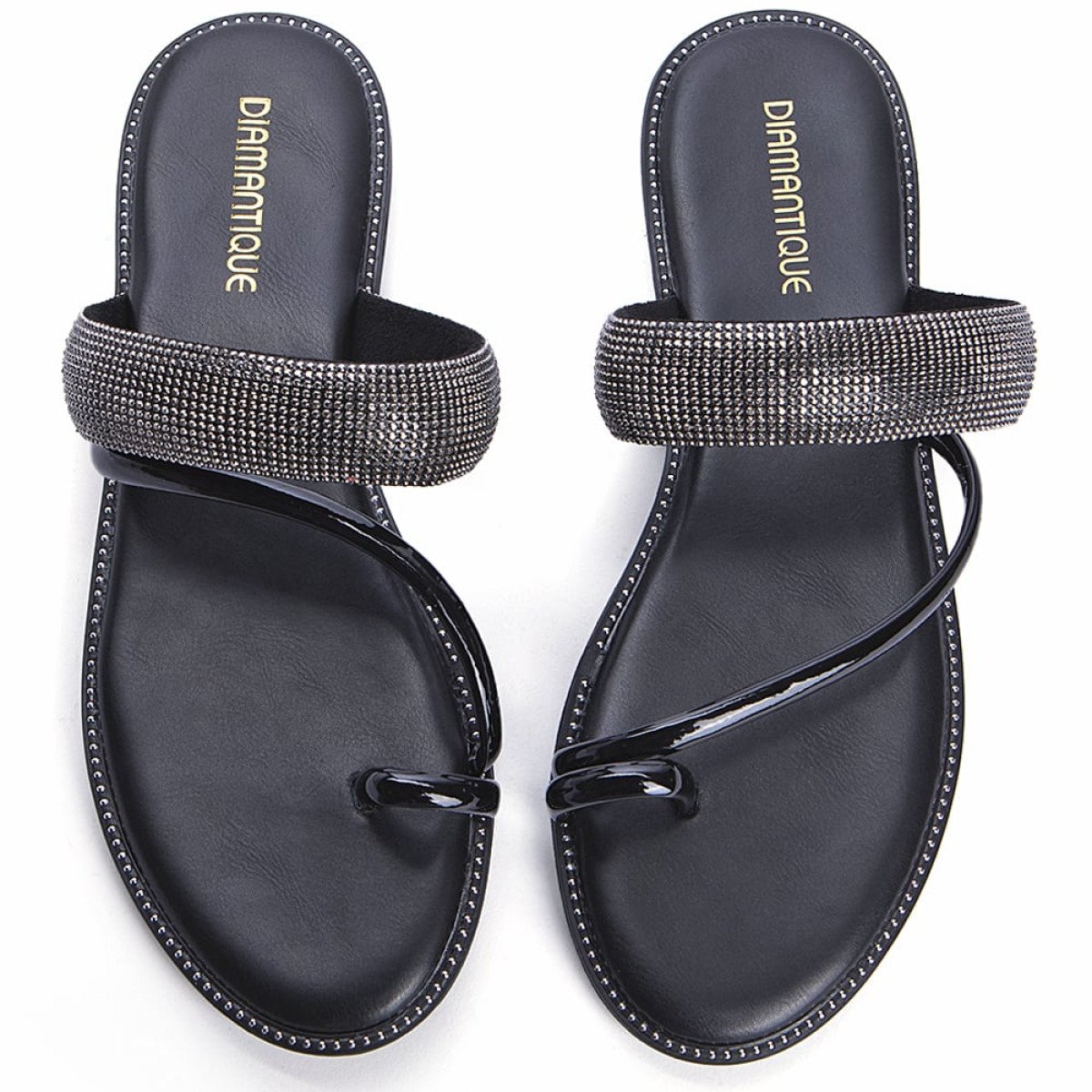 Εντυπωσιακά φλατ σανδάλια με toe ring, μαύρο