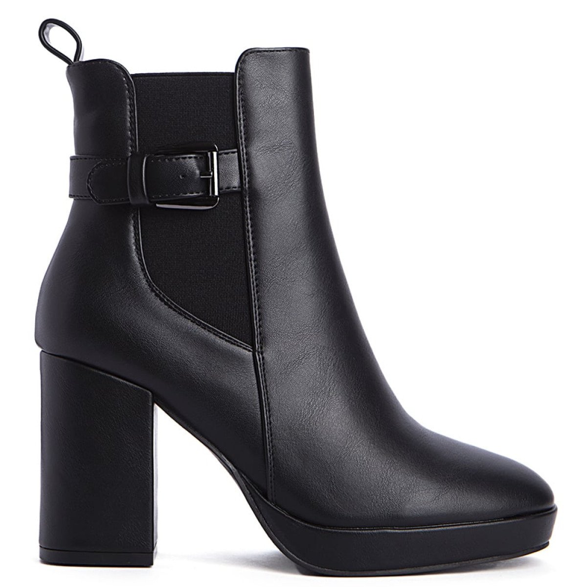 Γυναικεία ankle boots με λουράκι και αγκράφα, μαύρο