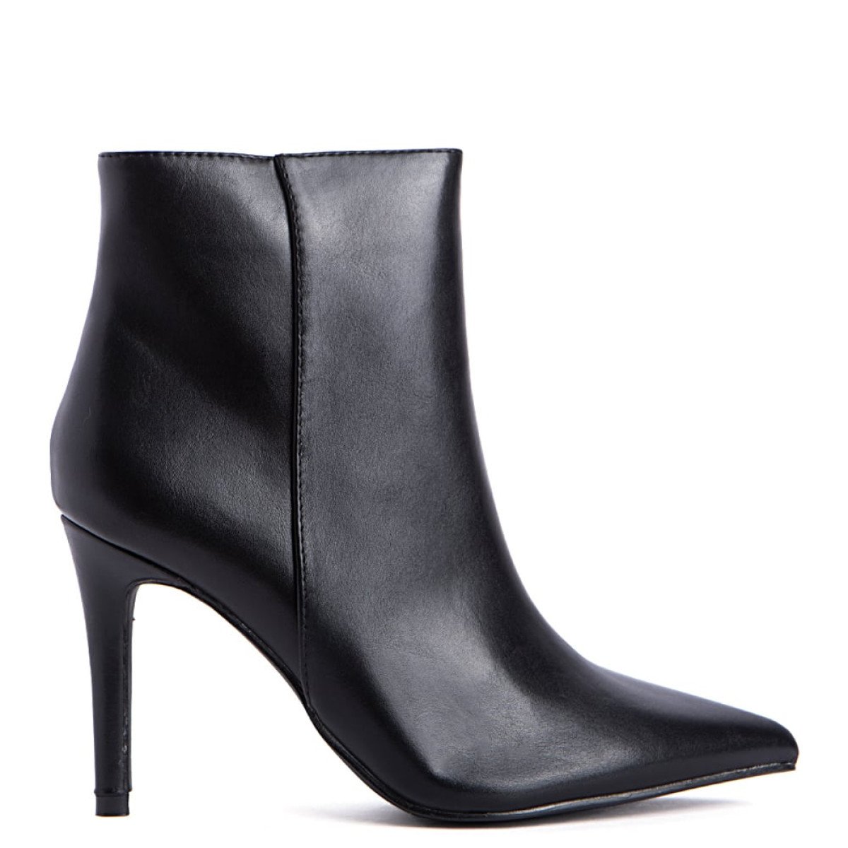 Μαύρα γυναικεία ankle boots με λεπτό τακούνι